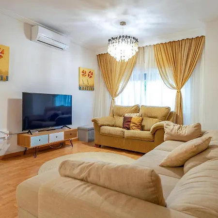 Appartement In With Wifi Fuengirola